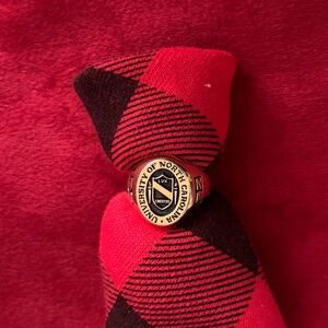 *Yellow Gold Men's University of North Carolina Chapel Hill Class Ring -10K